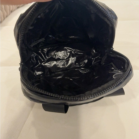 CHANEL  New bag/makeup with box from Authentic Chanel makeup line - Picture 4 of 8